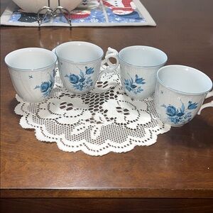 Porcelain Blue Floral Teacup Set - 4-Piece